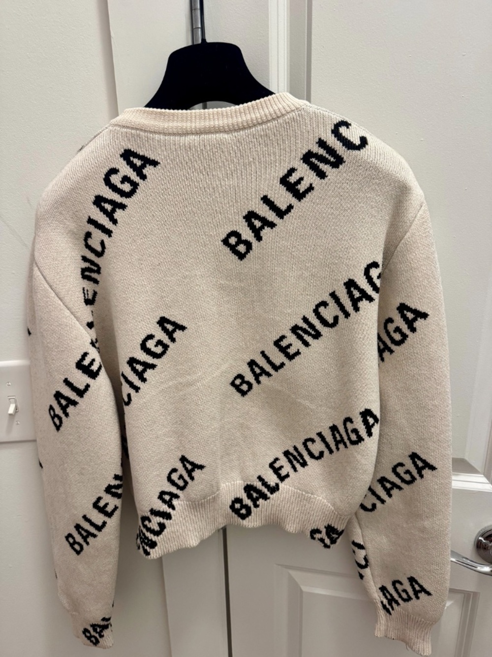Balenciaga Cropped Sweater - Picture 2 of 2